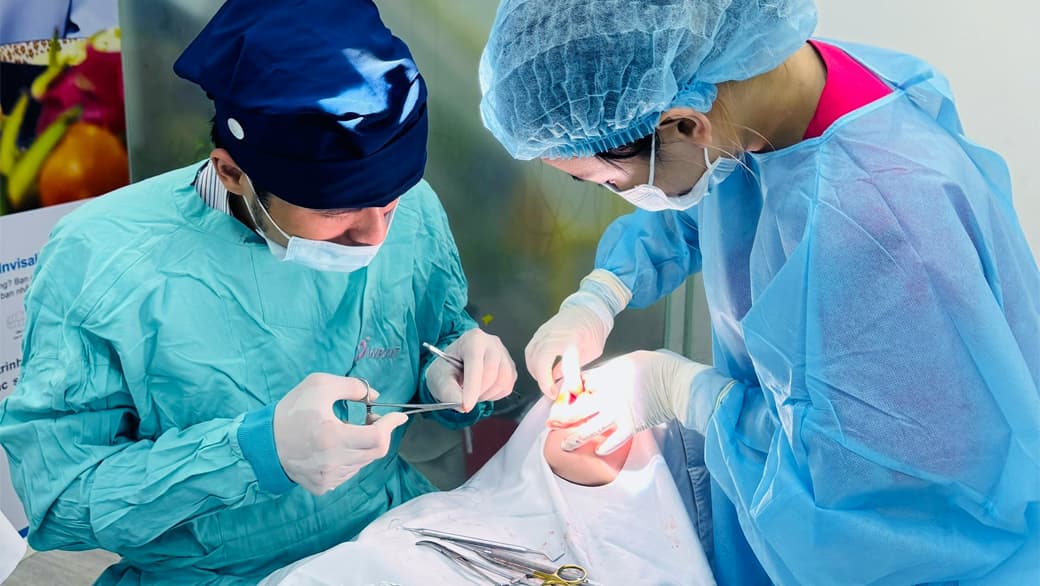Warning Signs You Need Wisdom Tooth Removal in Da Nang